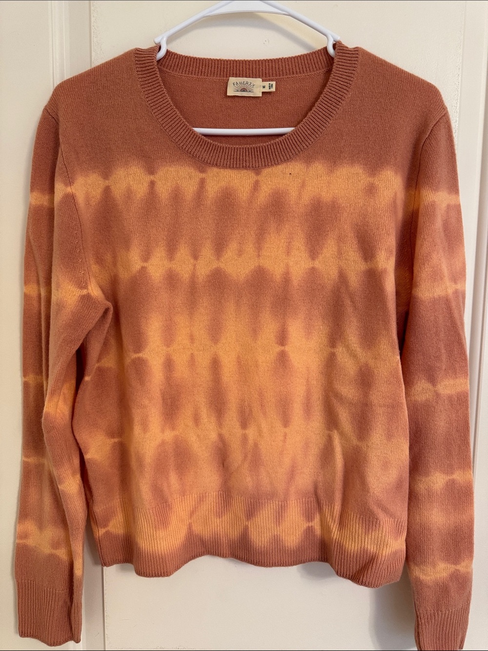 Faherty Tie-Dye Crewneck Sweater- women’s medium  💯 cashmere - Picture 5 of 6